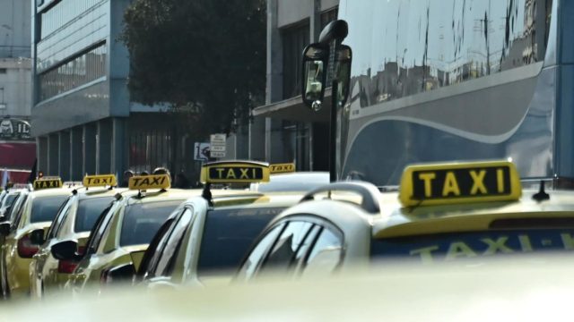 Κυκλοφοριακές ρυθμίσεις της Τροχαίας για την πορεία των οδηγών ταξί στην Αθήνα
