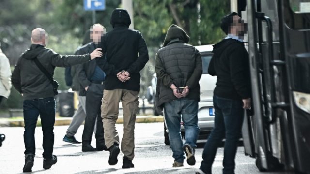 Τον «πρόδωσε» κάμερα των Αδιάφθορων: Η επίσκεψη του γνωστού ηθοποιού στο αρχηγείο του κυκλώματος στη Συγγρού