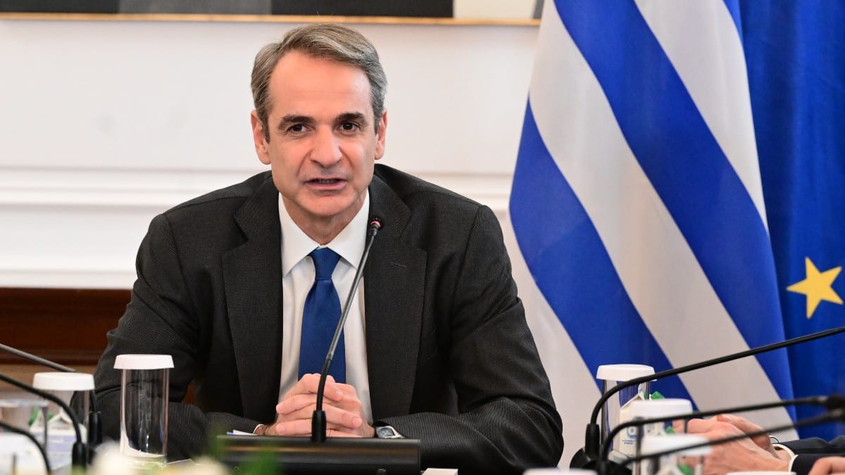 Μητσοτάκης στο υπουργικό συμβούλιο: Η Ελλάδα χώρα σταθερότητας σε ασταθή κόσμο με μια οικονομία που αποτελεί αισιόδοξη εξαίρεση στην Ευρώπη