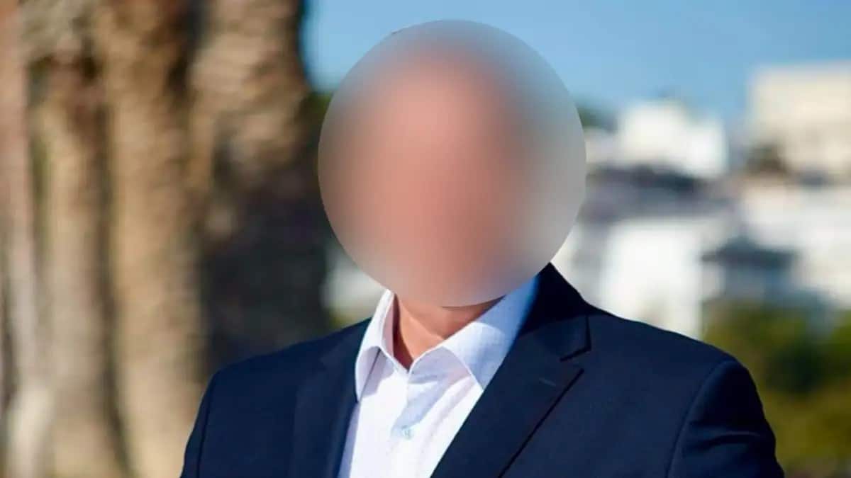 Συνελήφθη σύμβουλος δημάρχου σε δήμο της παραλιακής – Οπλοφορούσε και κυκλοφορούσε με ταυτότητες της Interpol και φάρο