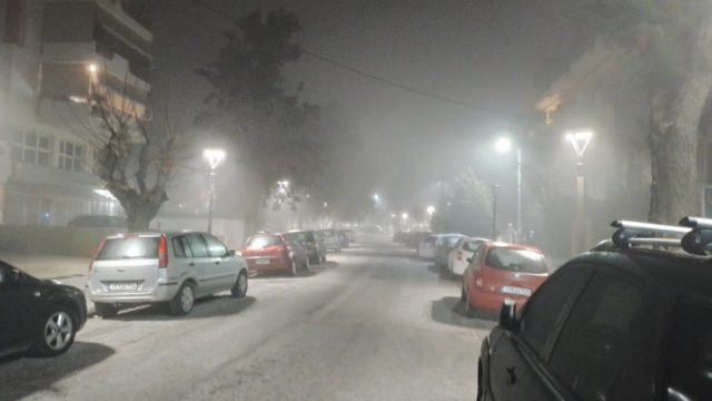 Χάος σε Κηφισό και Κηφισίας… λόγω ομίχλης: Στο «κόκκινο» οι βασικές οδικές αρτηρίες από τα χαράματα (videos+photos)
