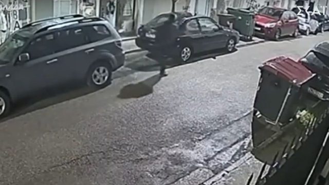 Περιστέρι: Εντοπίστηκε και συνελήφθη ο επιδειξίας που είχε σκορπίσει τον τρόμο στην περιοχή