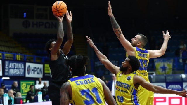 Περιστέρι – Ντερτόνα 65-73: Γύρισε από το -17 αλλά αποκλείστηκε από τους 16 του BCL