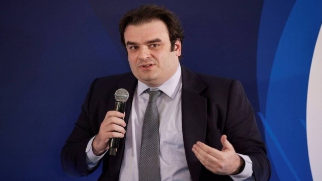 Πιερρακάκης: Προς ανακοίνωση οι ευάλωτες περιοχές που θα λειτουργήσουν 22 Ωνάσεια Σχολεία