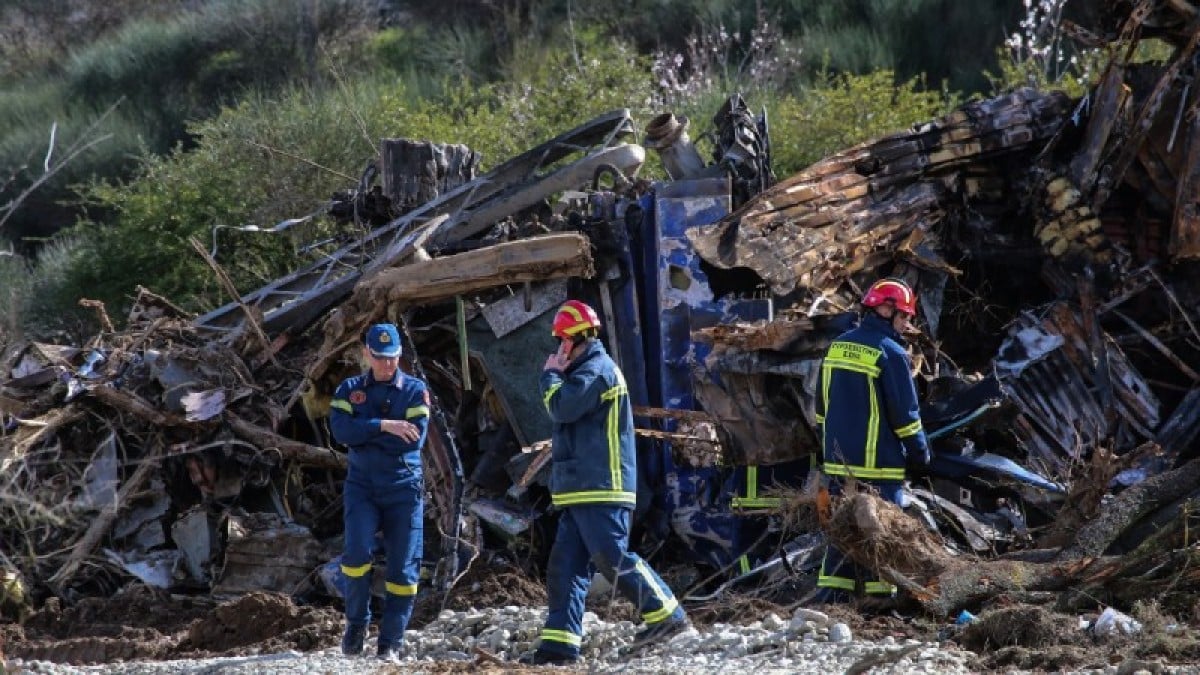 Σοβαρή καταγγελία για την τραγωδία των Τεμπών: «13 μέρες πριν κάποιος αγόρασε παράνομο ξυλόλιο»