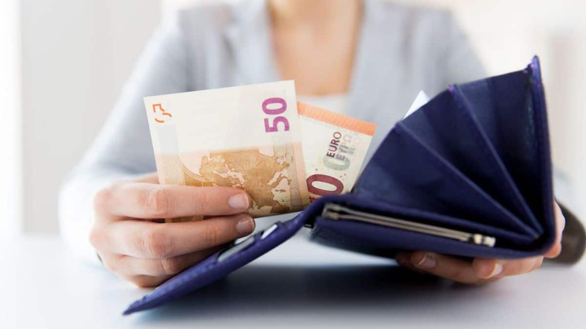 Σύνταξη πριν τα 62 στο Δημόσιο: Οι 8 κατηγορίες των ασφαλισμένων που την δικαιούται