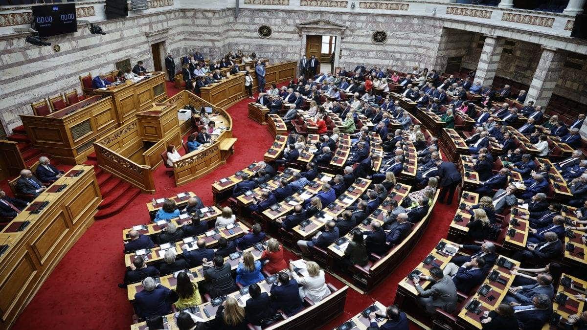 Είναι γεγονός: Αυτός παίρνει την έδρα του Κώστα Τασούλα στη Βουλή