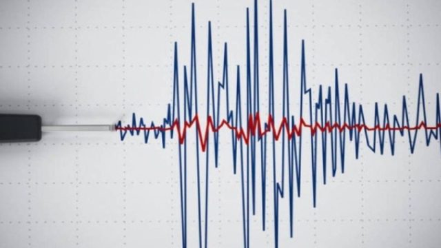 Νέος ισχυρός σεισμός στη Σαντορίνη