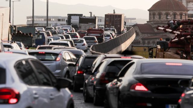 Live κίνηση 26/2: Απροσπέλαστος ο Κηφισός – Μποτιλιάρισμα στην Κηφισίας και στη Μεσογείων