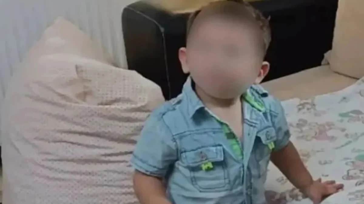 Συγκίνηση για τον 3χρονο Άγγελο: Ενός λεπτού σιγή από τους γιατρούς πριν το χειρουργείο για τη δωρεά οργάνων