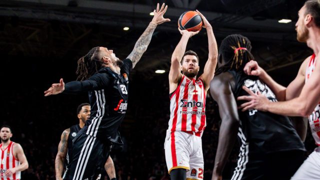 Euroleague: Πέρασε αέρα από την Μπολόνια ο Ολυμπιακός και «αγκάλιασε» την πρωτιά!
