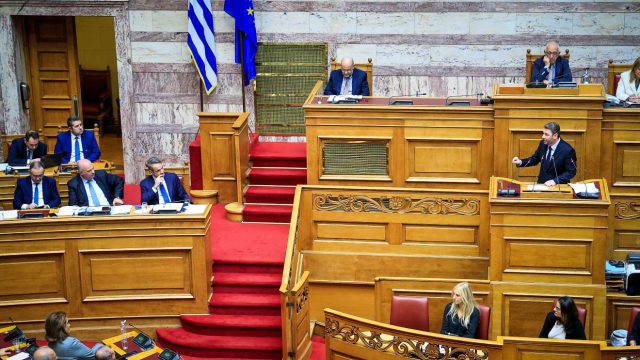 Μετά το πόρισμα για τα Τέμπη: Ετοιμάζει πρόταση δυσπιστίας το ΠΑΣΟΚ