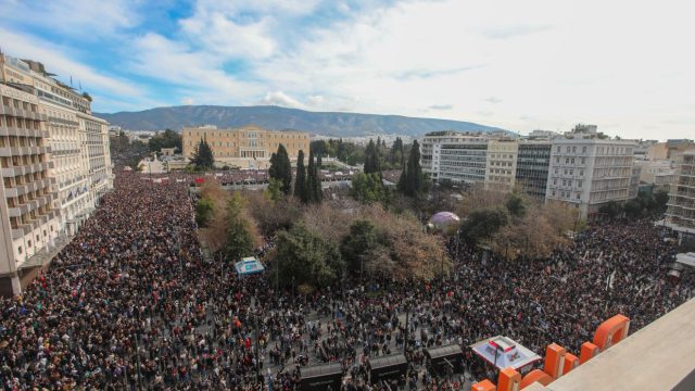Απεργία 28/2 – Τέμπη: Οι ώρες λειτουργίας Μετρό, Τραμ, ΗΣΑΠ – Τι ισχύει για λεωφορεία, τρένα