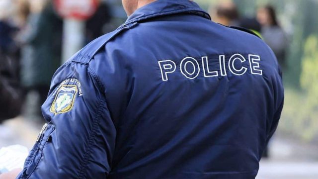 «Έβαλα τα χέρια μου πάνω στο καπό αλλά…»: Σοκάρει η κατάθεση του αστυνομικού που σταμάτησε τον Χρήστο Μάστορα για αλκοτέστ