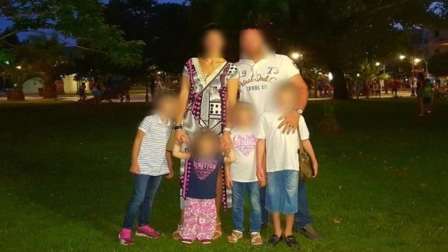 Όλοι έχουν ξεχάσει τον αστυνομικό της Βουλής: Πού είναι και τι κάνουν τα παιδιά; – Η μητέρα γεννάει σε λίγες μέρες