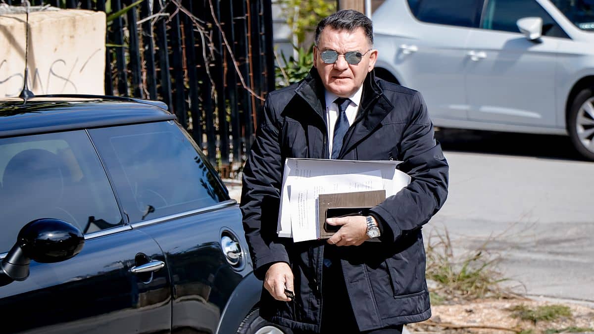 Αλέξης Κούγιας: Διασωληνωμένος για 4η ημέρα – Για τελευταίες στιγμές με τον πατέρα τους κάνουν λόγο τα παιδιά του