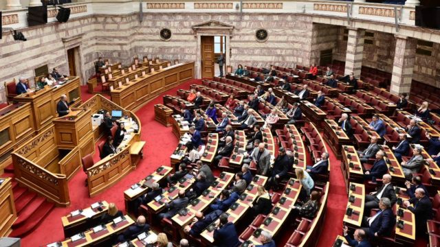 Βουλή: Δεν βγήκε «λευκός καπνός» στην τρίτη ψηφοφορία για εκλογή Προέδρου της Δημοκρατίας – Έλαβε 160 ψήφους ο Τασούλας