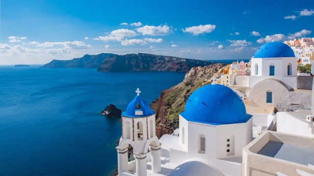 Όχι μόνο το ηφαίστειο: Όλα τα μυστικά που καθιστούν ξεχωριστή τη Σαντορίνη και τον χειμώνα