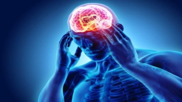 Εγκεφαλικό επεισόδιο: Οι 4 κινήσεις που σώζουν ζωές – Τα σημάδια «καμπανάκια»