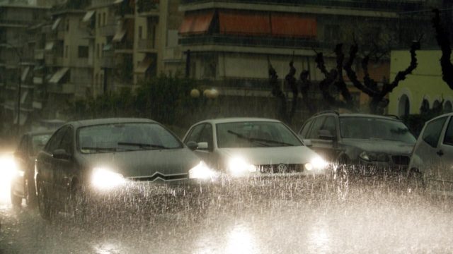 Καιρός σήμερα 16/2: Επανέρχεται ο χειμώνας, έντονα φαινόμενα εν όψει – Η πρόβλεψη Αρνιακού και Μαρουσάκη