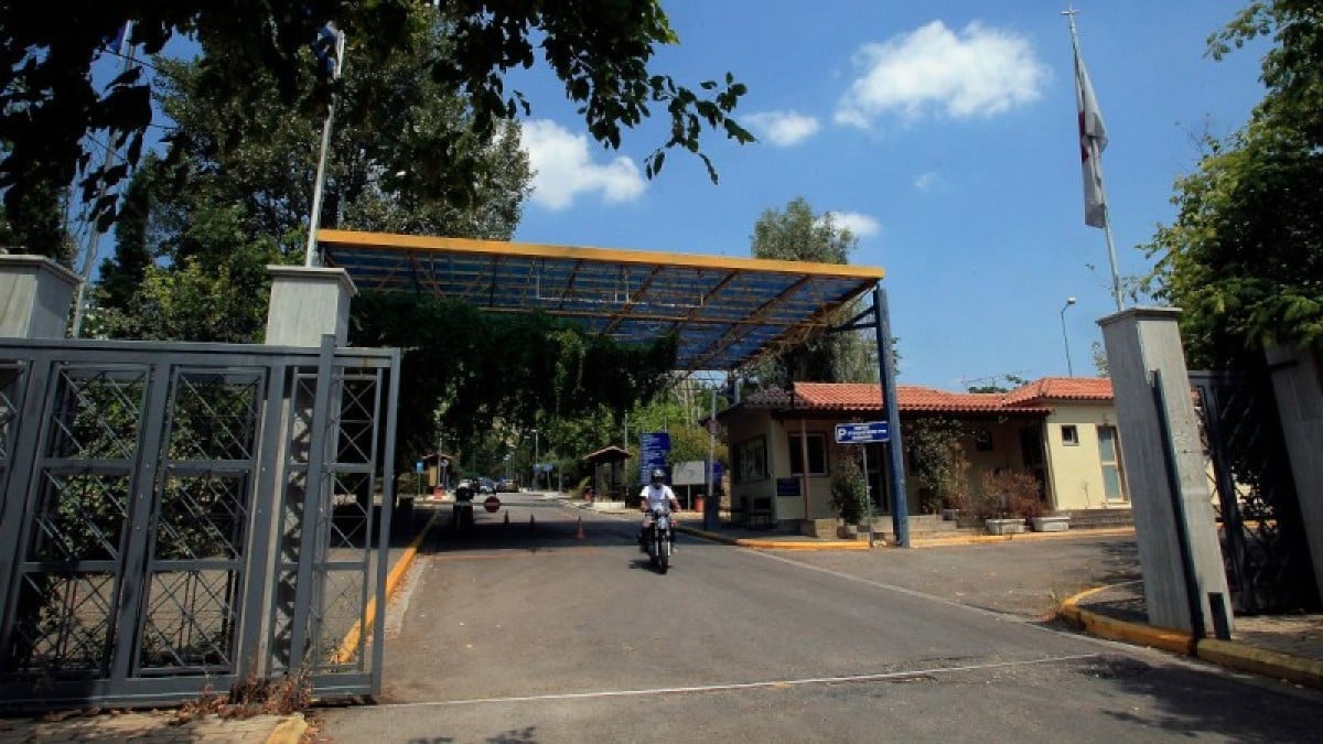 ΕΔΕ για τη δολοφονία στο Δαφνί – Μεγάλο ανθρωποκυνηγητό της ΕΛ.ΑΣ. για τον εντοπισμό του 47χρονου