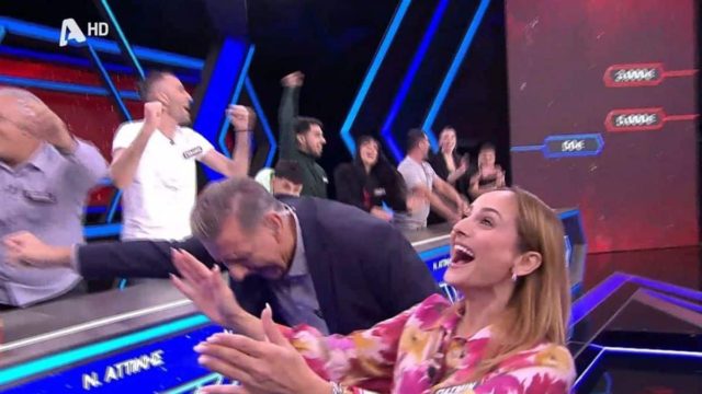 Τρομερή εξέλιξη στο Deal: Παίκτρια αρνήθηκε την τρελή πρόταση του τραπεζίτη! Μόλις άνοιξε το κουτί της άρχισαν όλοι να ουρλιάζουν