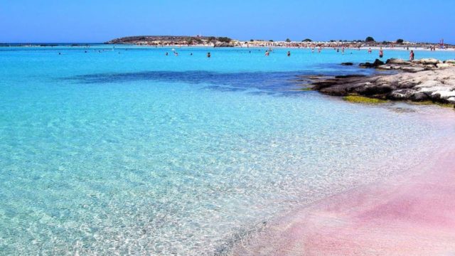 Δύο ελληνικές συμμετοχές στις κορυφαίες παραλίες για το 2025 – Η λίστα με τα πιο όμορφα νερά του κόσμου
