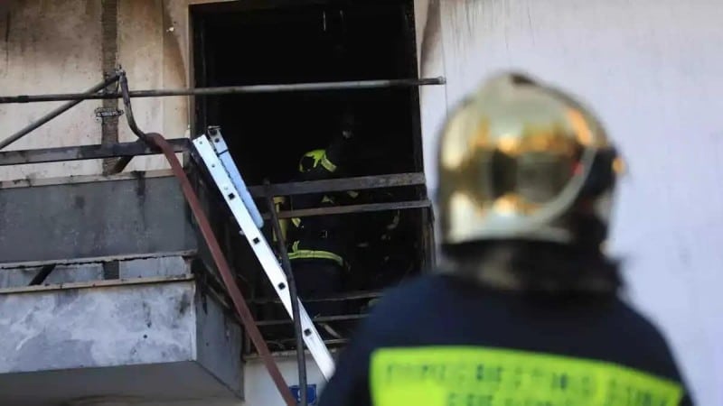 Συναγερμός στην Πυροσβεστική: Φωτιά σε σπίτι στην Παιανία, νεκρός 89χρονος