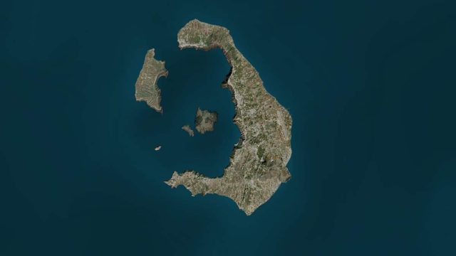 Συναγερμός στη Σαντορίνη: Θρίλερ με αρκετά πιθανή έκρηξη ηφαιστείου! Το ανησυχητικό βουητό και το «ας ελπίσουμε η εκροή λάβας να είναι ήπια και όχι εκρηκτική»