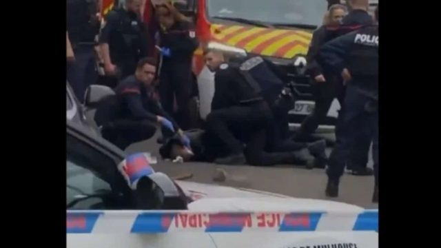 Τρομοκρατική επίθεση στη Γαλλία: Ένα νεκρός και πολλοί τραυματίες – Γνωστός στην Αστυνομία ο δράστης
