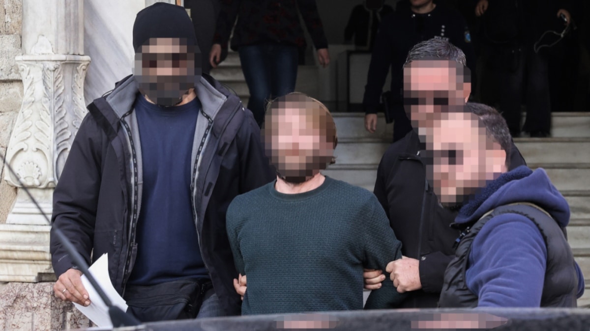 Κρήτη: Πήρε προαγωγή ο ψυχίατρος που εξέτασε τον 33χρονο που σκότωσε την 36χρονη – «Έχουν τη συνείδησή τους καθαρή;»
