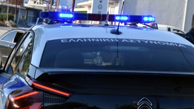 Θρίλερ στους Γόννους Λάρισας με το διπλό φονικό: Ταμπουρωμένος με χειροβομβίδα ο δράστης – Αυτός είναι ο λόγος που τους “έφαγε”