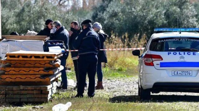 «Μην προσεγγίζετε την περιοχή»: Έκρυθμη η κατάσταση στους Γόννους Λάρισας, παραμένει ταμπουρωμένος ο 60χρονος