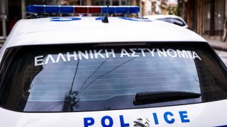 Συναγερμός στο κέντρο της Αθήνας: Νεκρή γυναίκα στο σπίτι της και σύλληψη του 56χρονου γιου της!