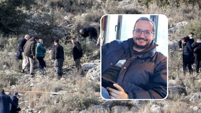 Βασίλης Καλογήρου: Οι 3 γρίφοι για τον θάνατό του – Ποιος τον πήγε στο βουνό;  – Γιατί τα σκυλία γάβγιζαν μόνο τις τελευταίες 3 ημέρες;