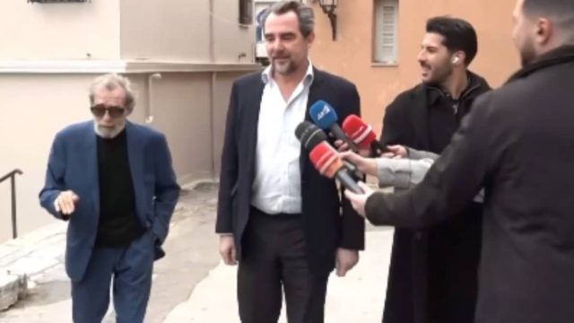 Της… οικογενείας ο Νικόλαος Ντε Γκρες: Ο Βαρδινογιάννης γνώρισε τους πρώην βασιλικούς – «Ήρθα με τον μπαμπά της Χρυσής»
