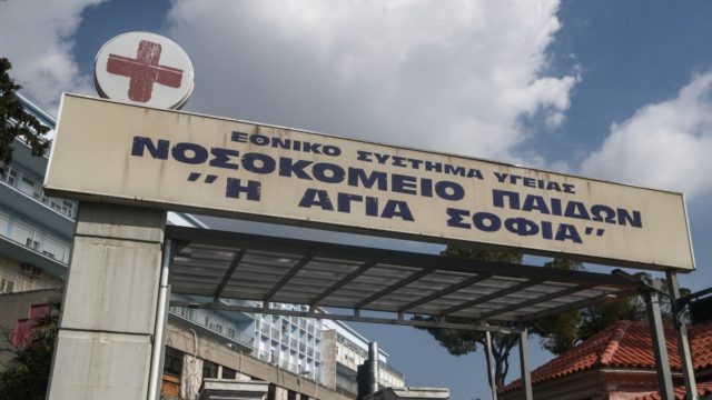 Καμένη και αφυδατωμένη η 4χρονη που διεκομίσθη στο Παίδων – «Δεν ευθύνομαι εγώ» λέει η μητέρα