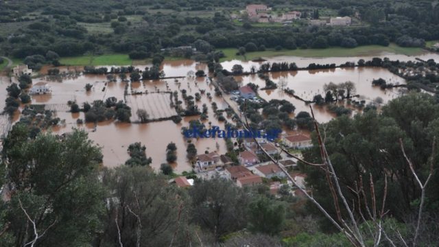 Η Κεφαλονιά μετράει τις πληγές της: Απέραντη λίμνη ο κάμπος των Περατάτων –  Καταστροφές σε σπίτια και καλλιέργειες