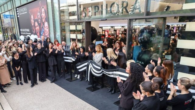 SEPHORA στο RIVER WEST: Το Grand Opening που Άλλαξε τα Δεδομένα στο Beauty Shopping!
