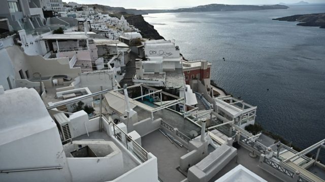 Νέα «βόμβα» από Συνολάκη: «Δεν αποκλείεται η έκρηξη του ηφαιστείου, δεν ξέρουμε πόσο θα κρατήσουν οι σεισμοί»