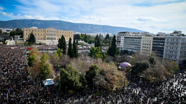 Σε απεργιακό κλοιό η χώρα: Οι δύο «πονοκέφαλοι» της ΕΛΑΣ – Το σχέδιο για το μεγάλο συλλαλητήριο στο Σύνταγμα