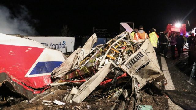 Εξοργιστικός βουλευτής ΝΔ για τα θύματα των Τεμπών: «Καλώς ή κακώς ήταν νεκροί»