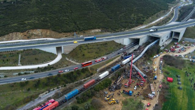 Πόρισμα για τα Τέμπη: «Μέσω προσομοίωσης καταλήξαμε ότι υπήρξαν 2,5 τόνοι εύφλεκτου υγρού»