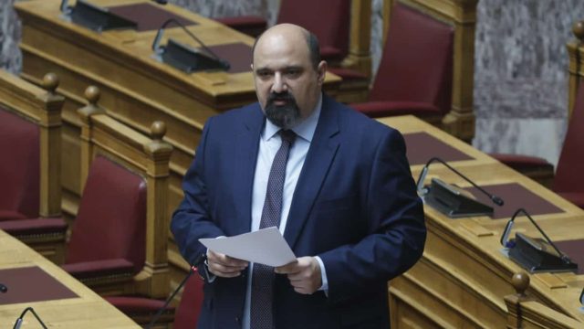 «Το ΠΑΣΟΚ θέλει να εργαλειοποιήσει την τραγωδία»: Παραίτηση με αιχμές από τον Χρήστο Τριαντόπουλο