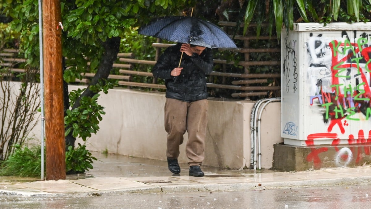 Καιρός: Βροχές σήμερα (6/2) στην Αττική – Τι ώρα αναμένονται