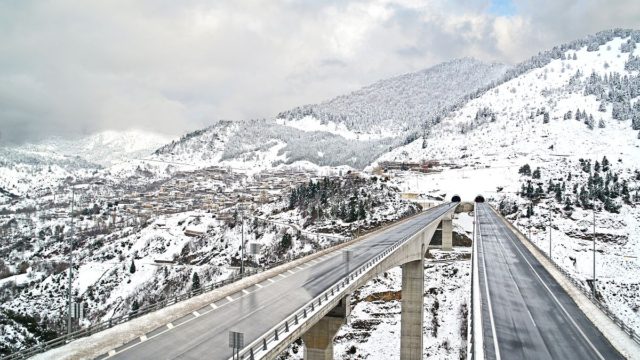 Καιρός: Φεύγει ο Βαλεντίνος και αφήνει… κρύο και χιόνια! Χιονοεκπλήξεις και ραγδαία επιδείνωση