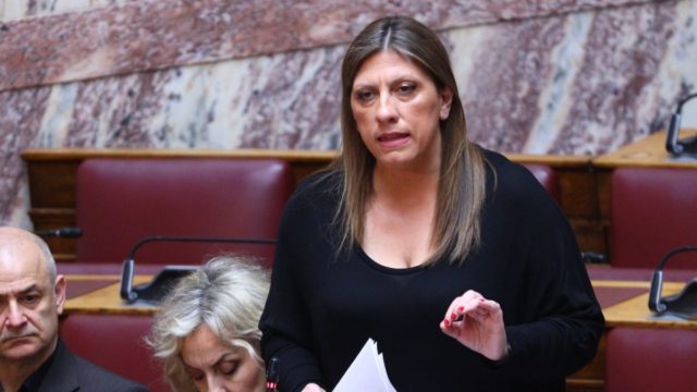 Με τσαμπουκά η Κωνσταντοπούλου: «Θα μας δείρετε με την αντρίλα σας;» – «Τι ξέρετε από αγώνες; Ούτε χαστούκι δεν έχετε φάει»