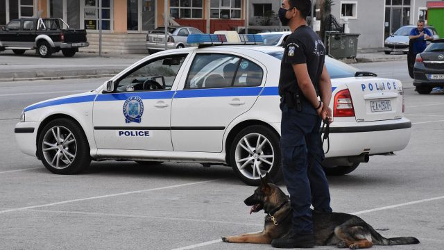 ΕΛ.ΑΣ.: Στα ίχνη εγκληματικής οργάνωσης που συνδέεται με λαθρεμπόριο τσιγάρων – Συνδέονται με δολοφονίες της Greek Mafia
