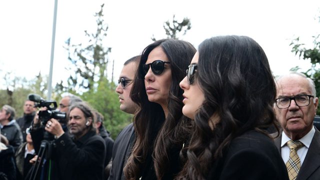 Εύη Βατίδου: Ξέσπασε μετά την αποκάλυψη για τη σχέση με τον γιο της – «Προς τις γνωστές καρικατούρες…»