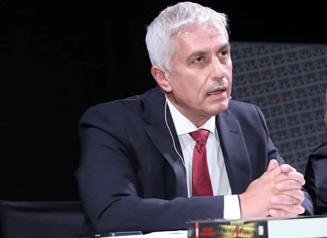 Γιώργος Καλλιακμάνης